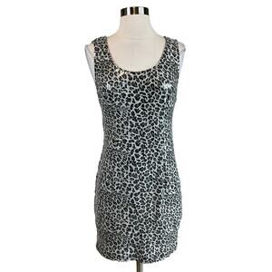 AQUA Sequin Sleeveless Mini Sheath Cocktail Dress Sparkly Black and White Size 6
